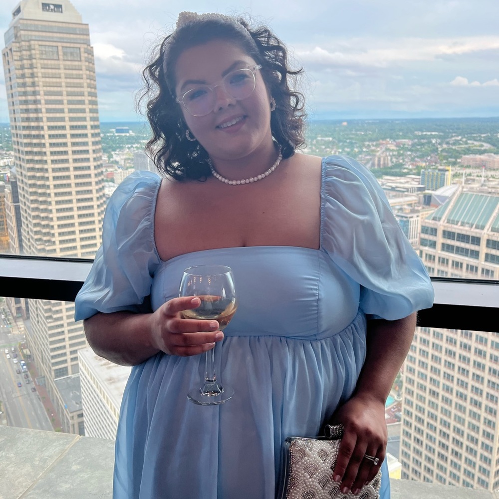 Meet your Posher, Elizabeth